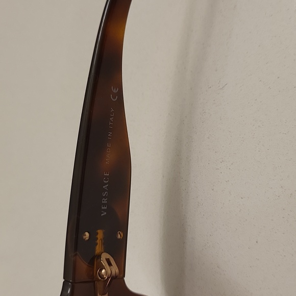 New never used Versace Sunglasses - Picture 6 of 8
